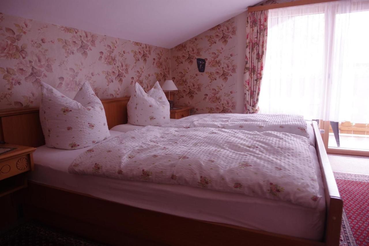 Gaestehaus Loedermann Garmisch-Partenkirchen Dış mekan fotoğraf